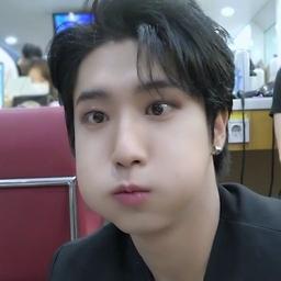 Jisung 