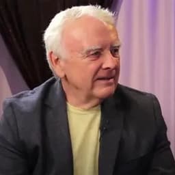 Mark Elliott (The Voice-Over