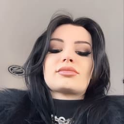 Saraya paige