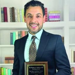 الدكتور فواز العنزي
