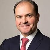  Carlos Fernández González,