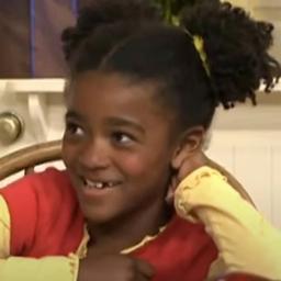 Bunny Hoppergrass (Nanna's Cottage)