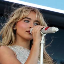 sabrina carpenter