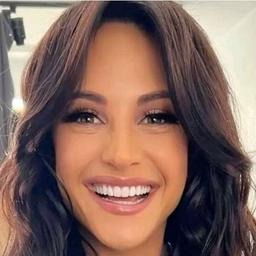 Emily Compagno 
