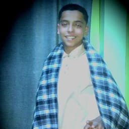 الفنان يوسف رمضان 