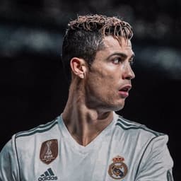 طفل صغير بعمر6سنوات