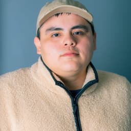 Orlando Prado ( Español Latino) 