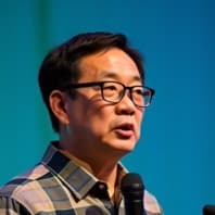 0325-中年男专家 (2)