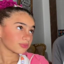 منى سوكا مشاكل