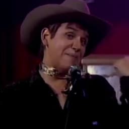 Cantor xinga o Faustão e fala palavrão