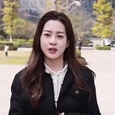 户外拍摄探店主播大波浪美女