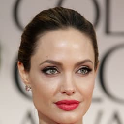 Angelina Jolie 