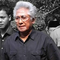 Suara Adnan Buyung Nasution 