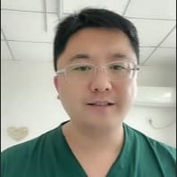 白白嫩嫩牛奶肌手术服男