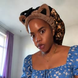 足贴黑人（石）