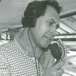 Narrador futebol rádio antiga