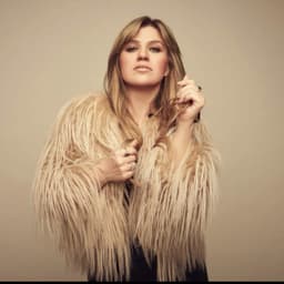 Kelly clarkson