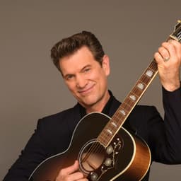 Chris Isaak 