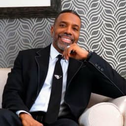 Creflo dollar 