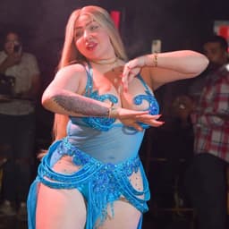 بوسي الرقاصه