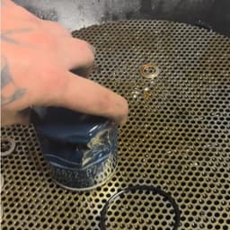 美区-骂人扔机油滤芯