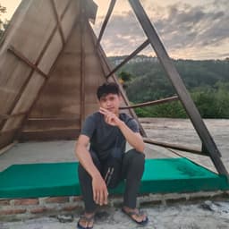 Victor Daniel Tarihoran, S. Pd