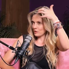  Ana Victoria García, 