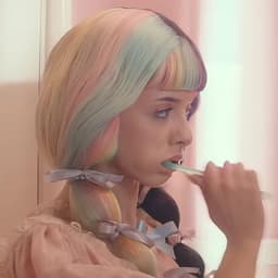 Melanie Martinez en Ingles 