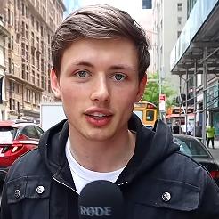 iINTERVIEWER