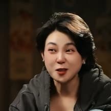 06.25 - 云图红色阿姨