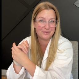 Julie UGC
