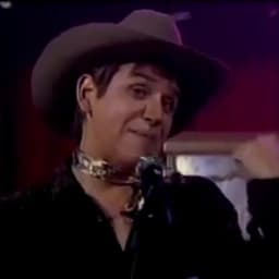 imita o Faustão e fala palavrão