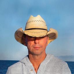 Kenny chesney real voice 
