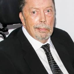 Tim Curry 