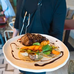 gustaavo. restaurantes