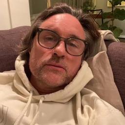 Martin Henderson 