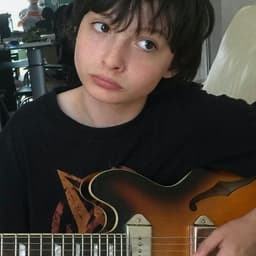 FINN WOLFHARD 