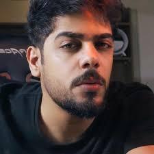 علي شاكر 