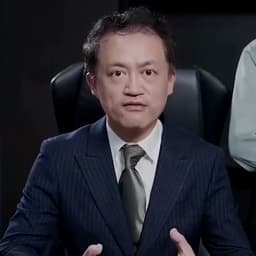 男主持（手镯）