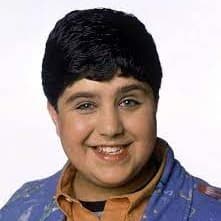 Josh Nichols (Español Latino)