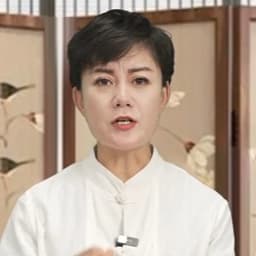 女-自家-白衣服