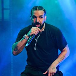 Drake Rapping