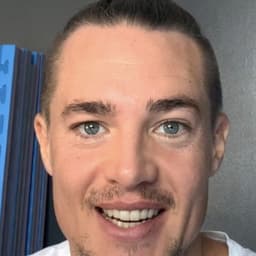Alexander Dreymon 