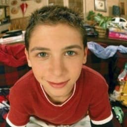 Reese Wilkerson Niño (Español Latino)