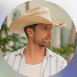 Dustin lynch 