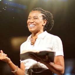 Priscilla Shirer