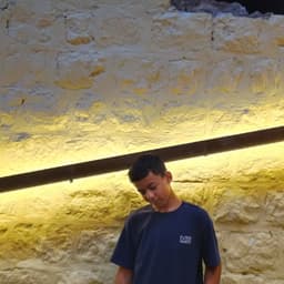 صدام حسين وأ مايا خليفه