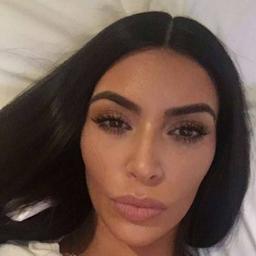 KIM Kardashian 