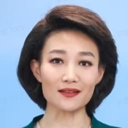 新闻女李梓萌