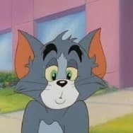 Tom (Tatá Guarnieri)